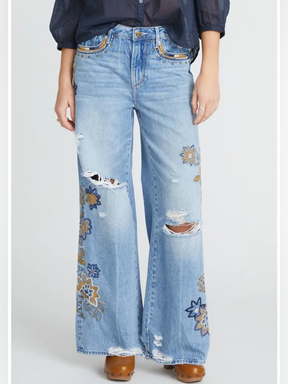 Driftwood
Marlena Distressed X Copper Magnolia Embroidered Studded Jeans